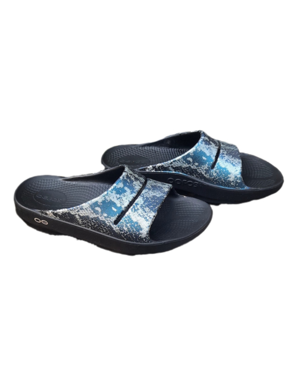 Oofos Oocloog Shoes Womens Size 7 Blue Silver Snake Slip On Recovery Sandals